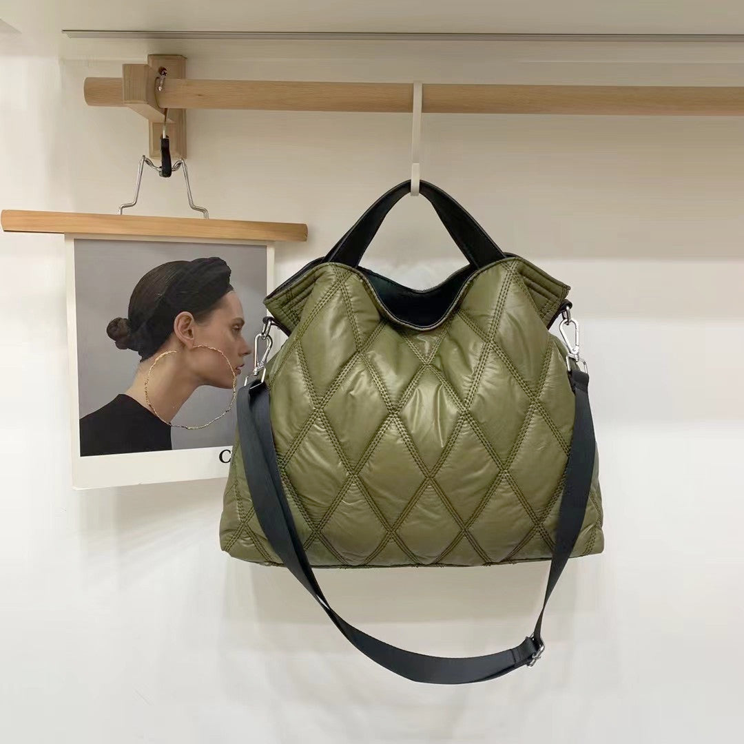 Sac fourre-tout en coton duveteux pour les déplacements, une épaule, transport à la main, design polyvalent, grande capacité