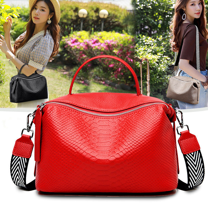 Fashion Trendy Portable First Layer Cowhide Ladies One-shoulder Messenger Bag