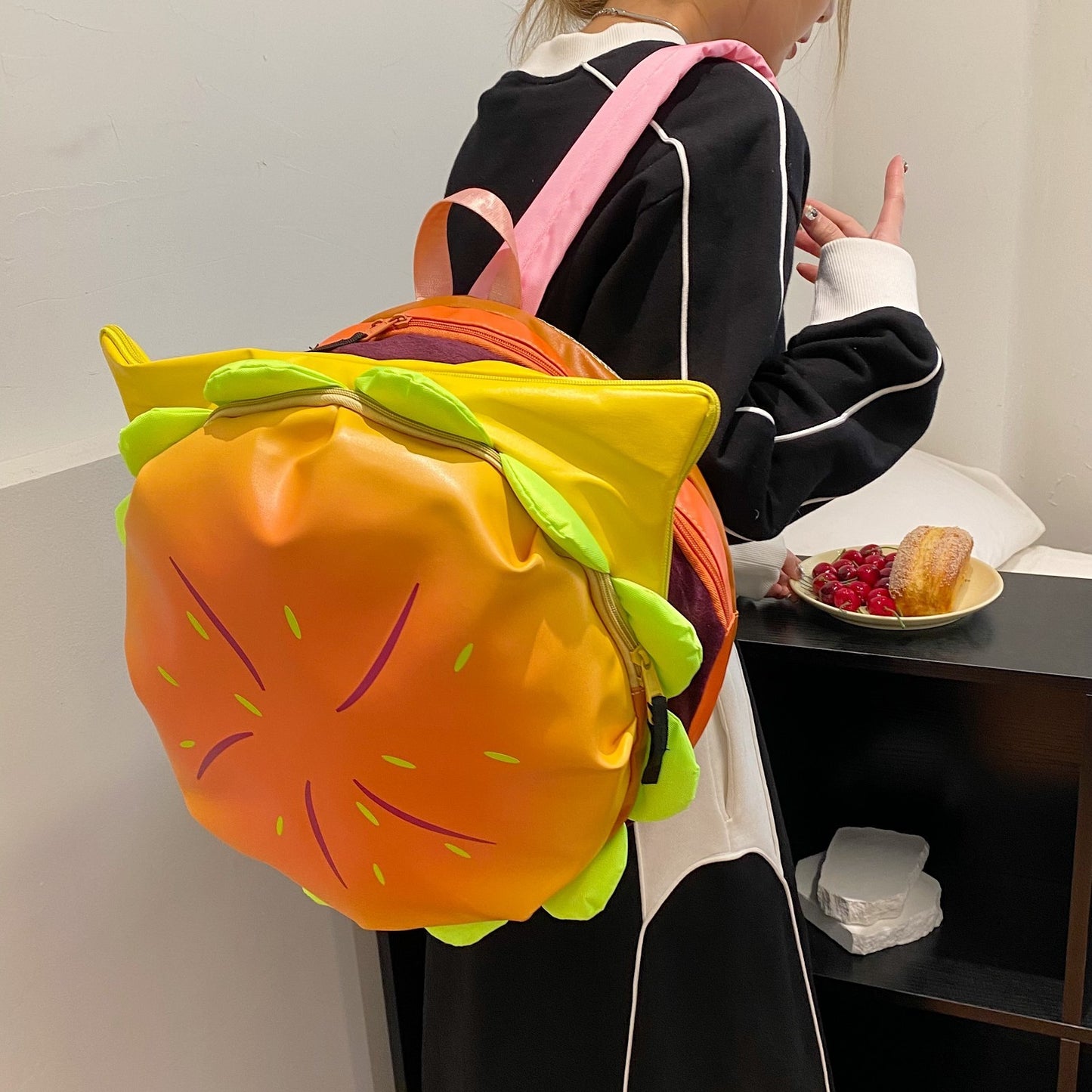 Mochila escolar de gran capacidad con múltiples capas y forma de hamburguesa