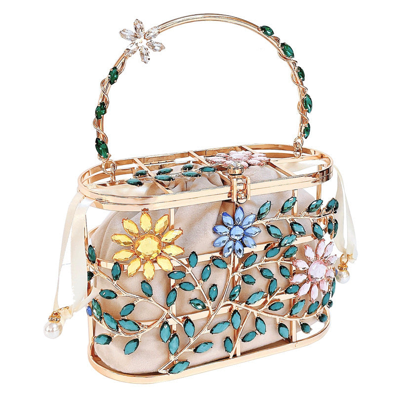 Women's Diagonal Diamond Leaf Dinner Bag