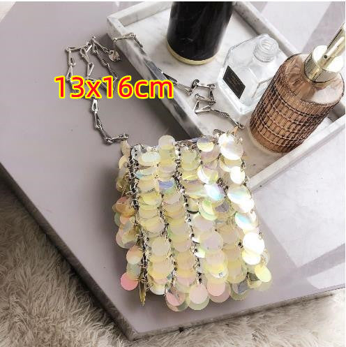 Bolso de hombro con cadena y lentejuelas brillantes