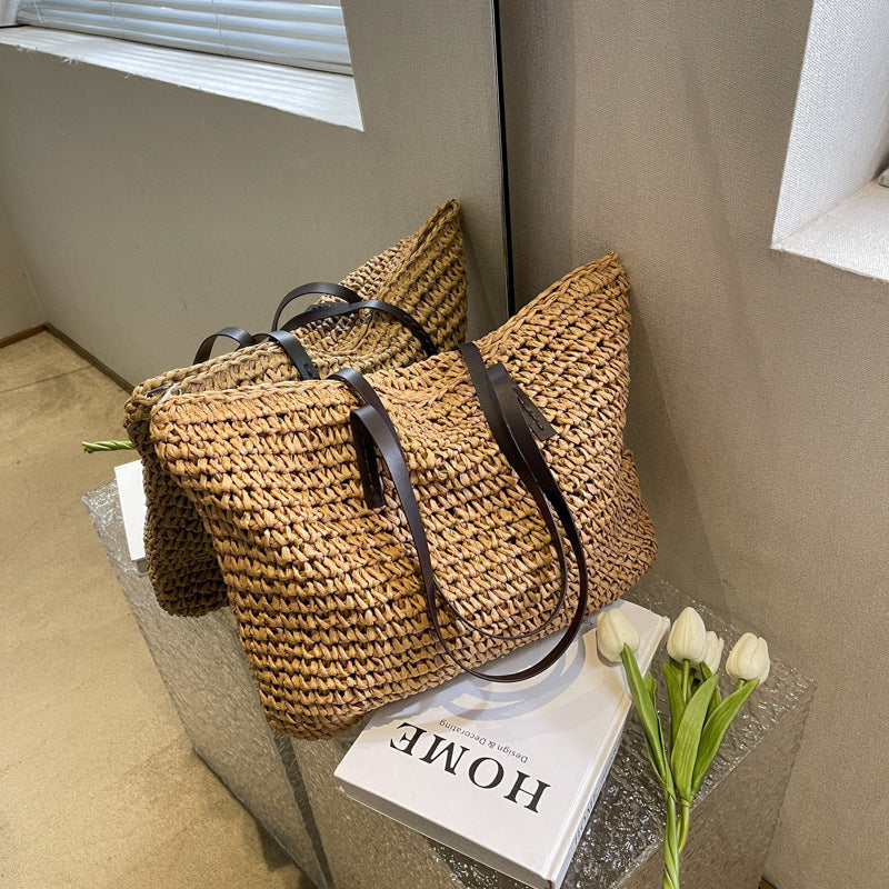 Sac de paille de style forêt pour femme, idéal pour les vacances d'été