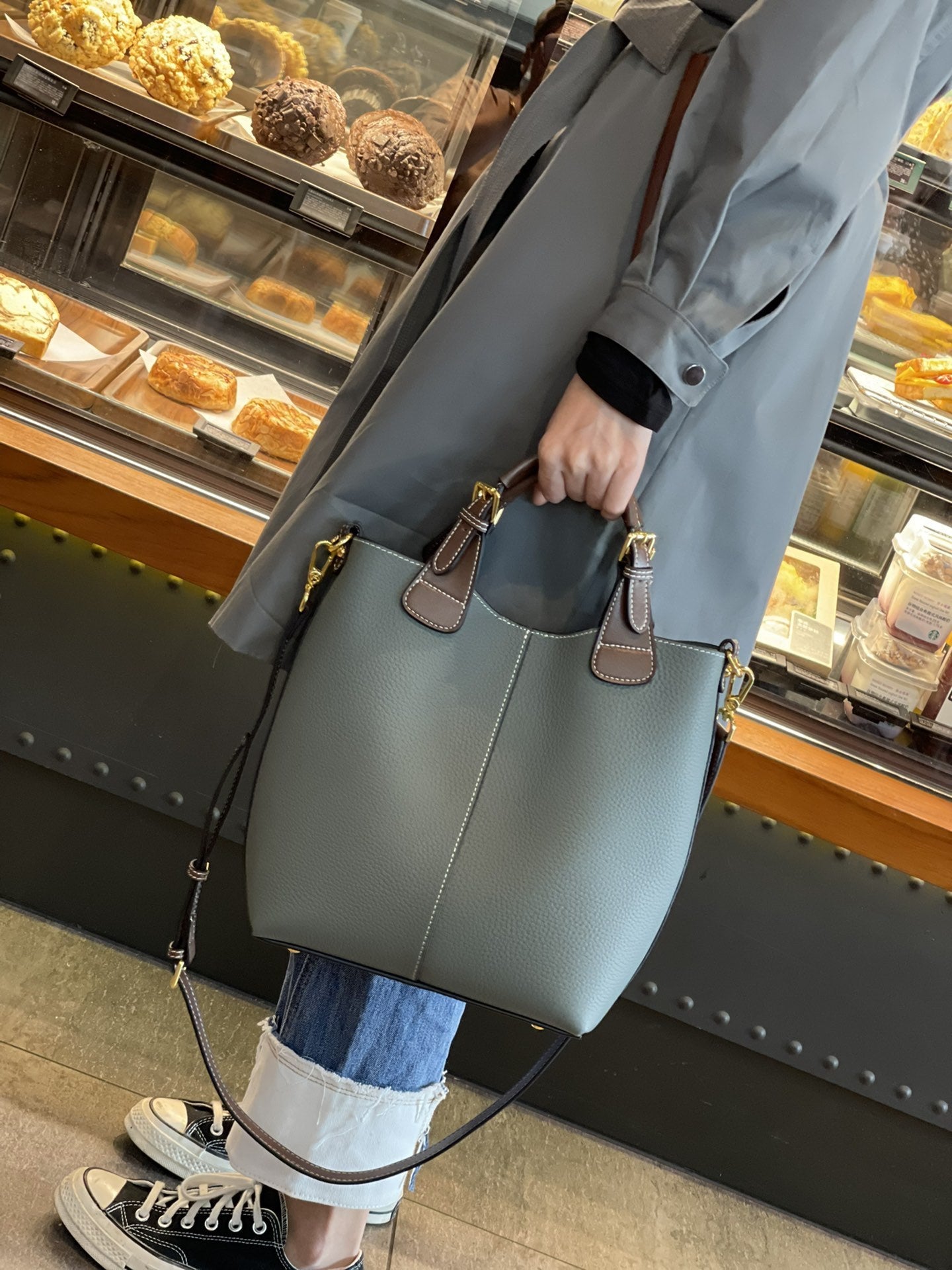 Sac messager à bandoulière en cuir de nouveau style avec grande capacité