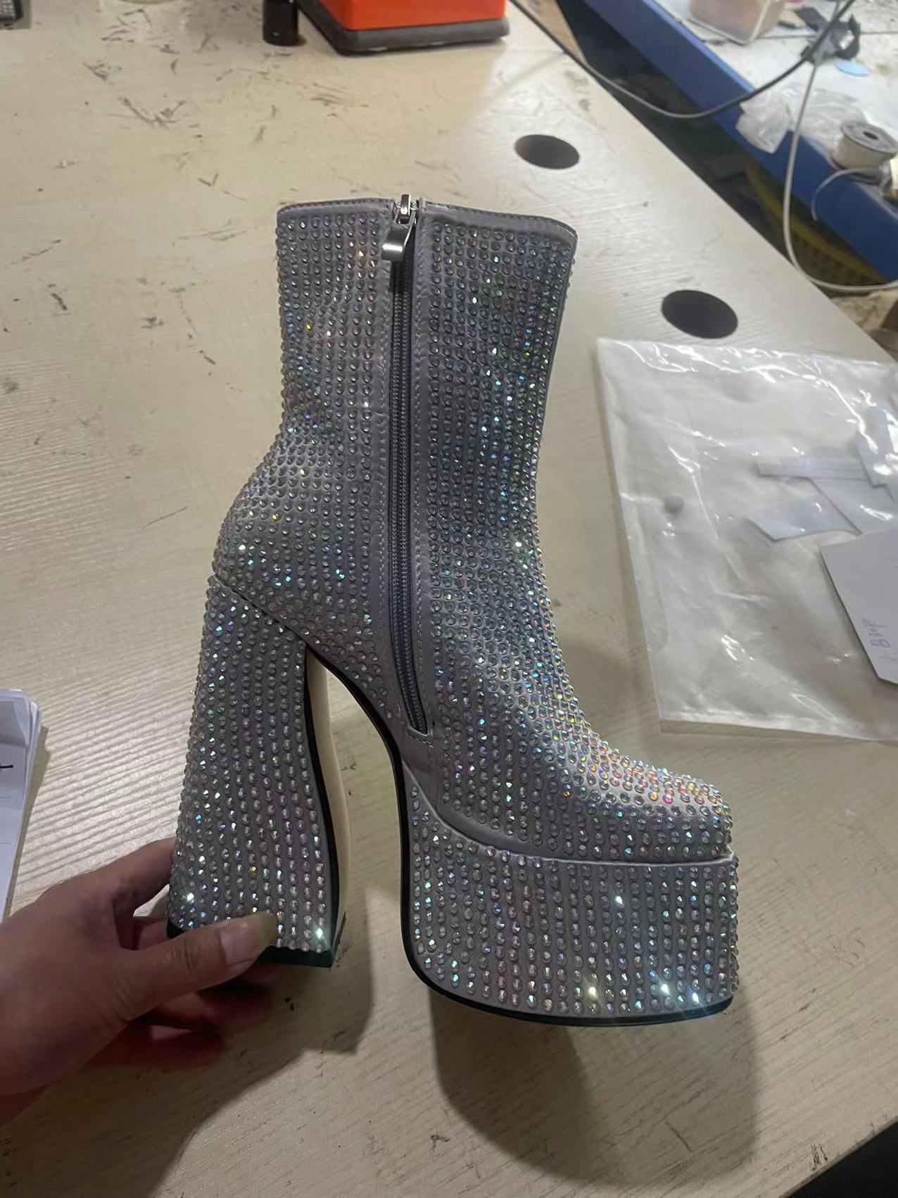 Botines cortos de moda con diamantes de imitación y estrellas para mujer