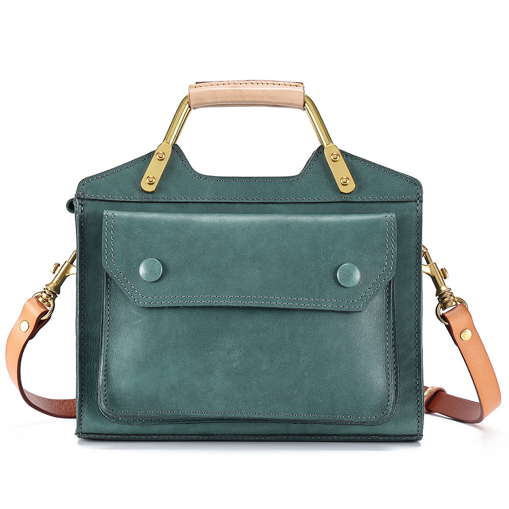 Fashionable And Versatile Women's Messenger Bag