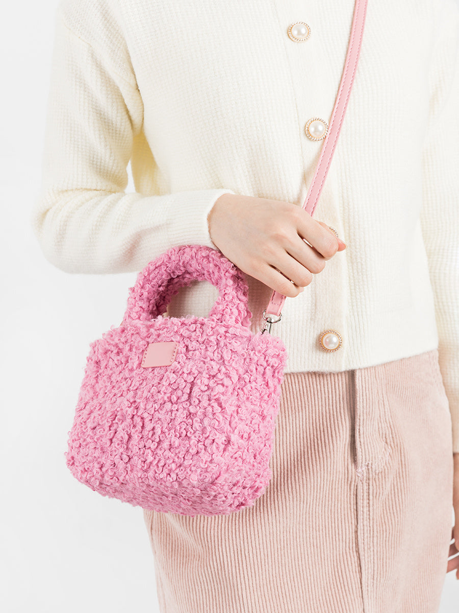 Bolso cuadrado pequeño de lana de cordero para mujer