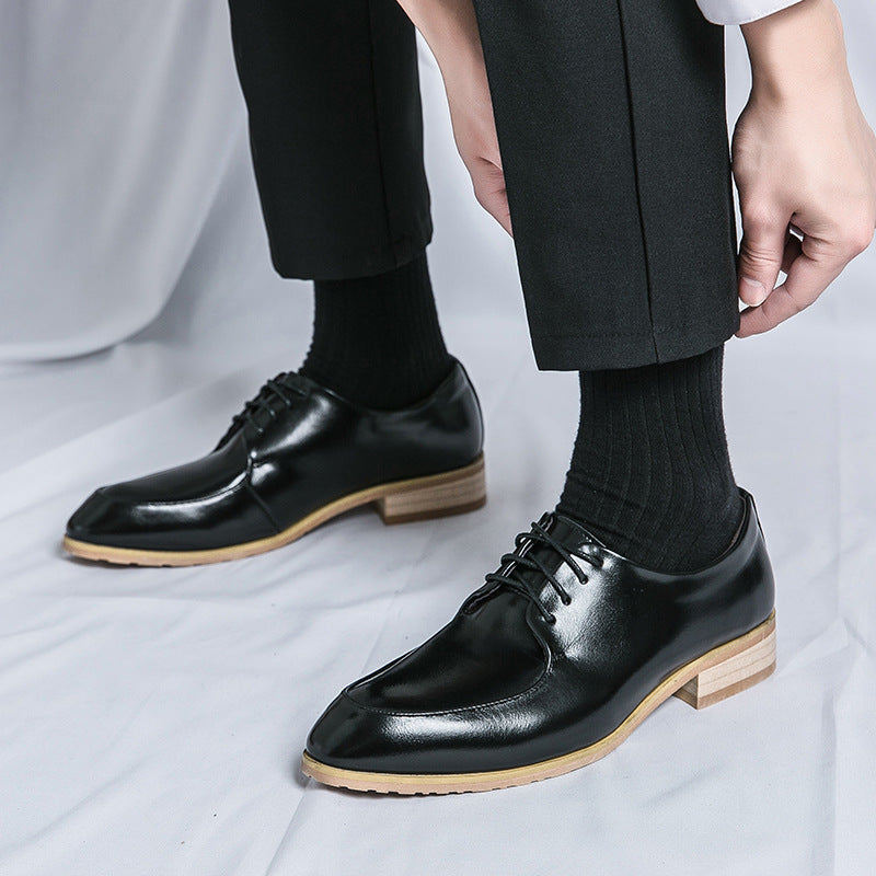 Zapatos de tacón de madera puntiagudos para uso formal e informal de negocios