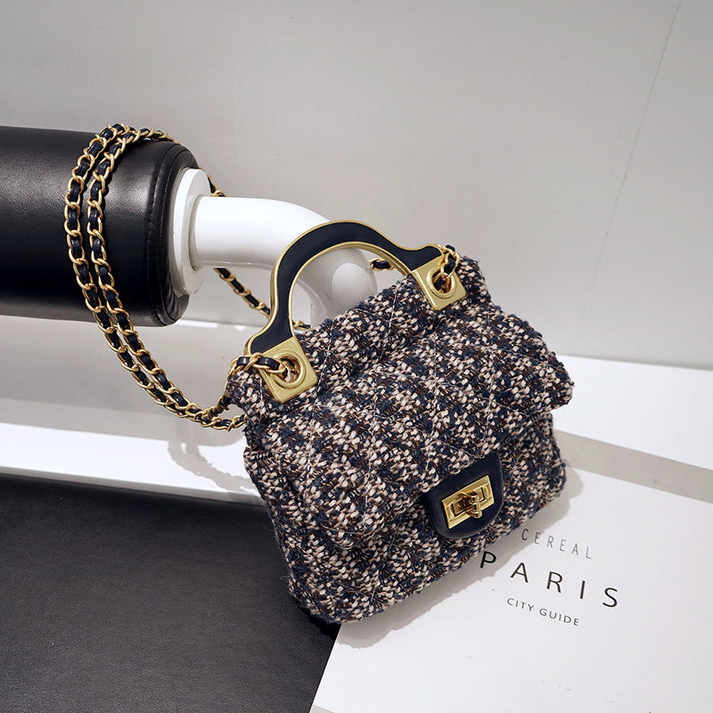 All-match Cute Checkerboard Plush Diagonal Chain Bag Girl