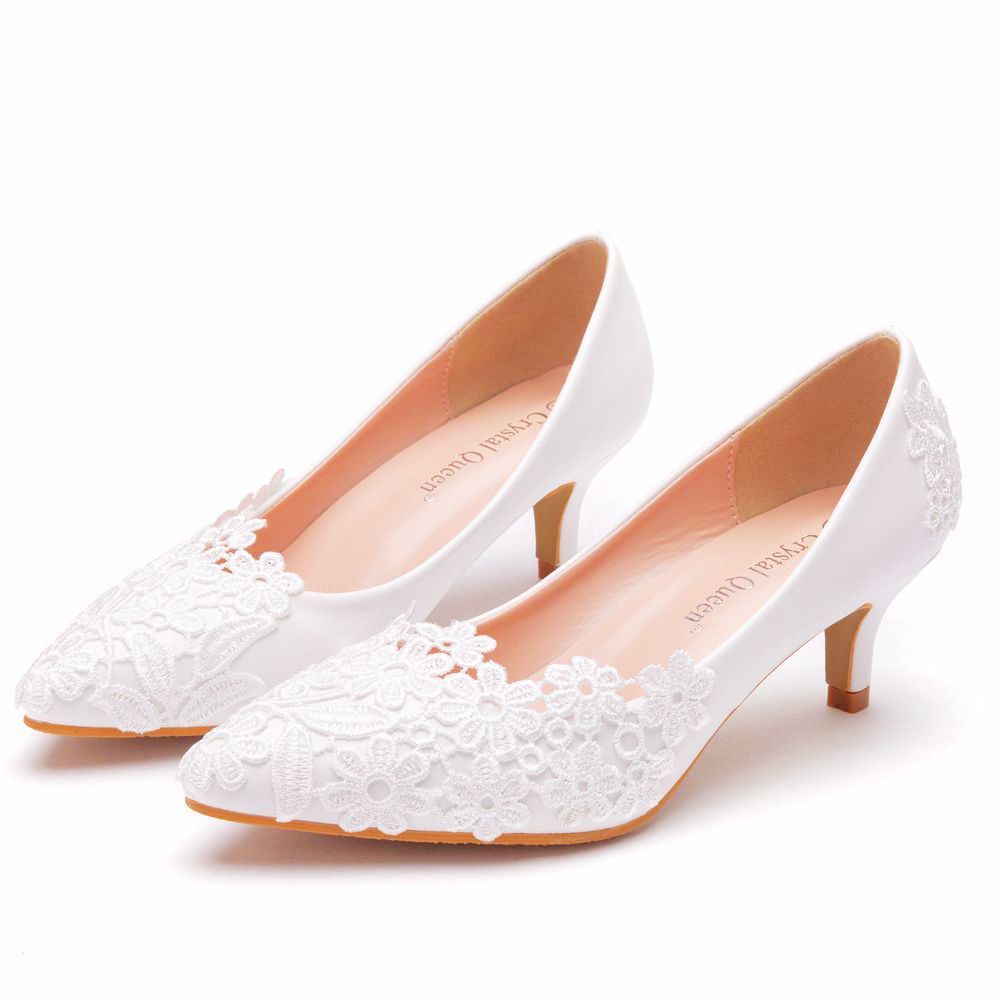 Chaussures de mariage simples en dentelle et fleurs pour femmes