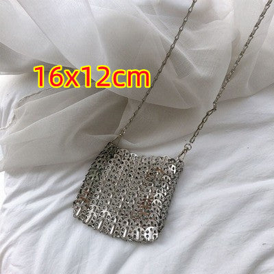 Bolso de hombro con cadena y lentejuelas brillantes