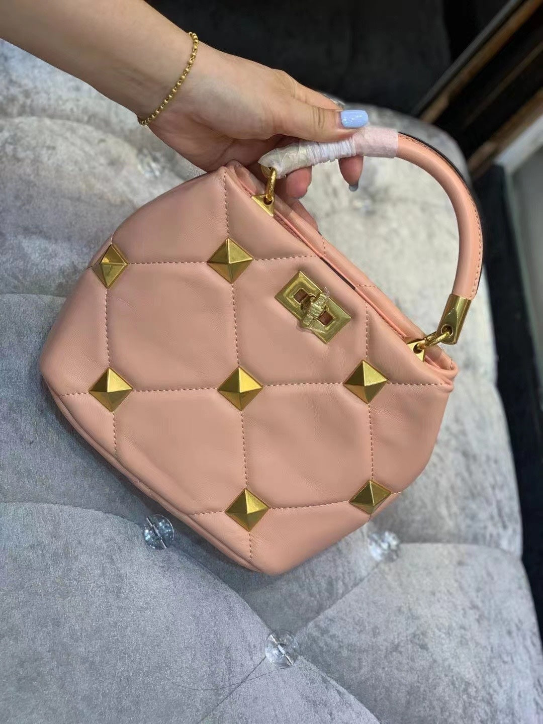 Bolso de mujer nuevo bolso de remaches de personalidad de alta gama