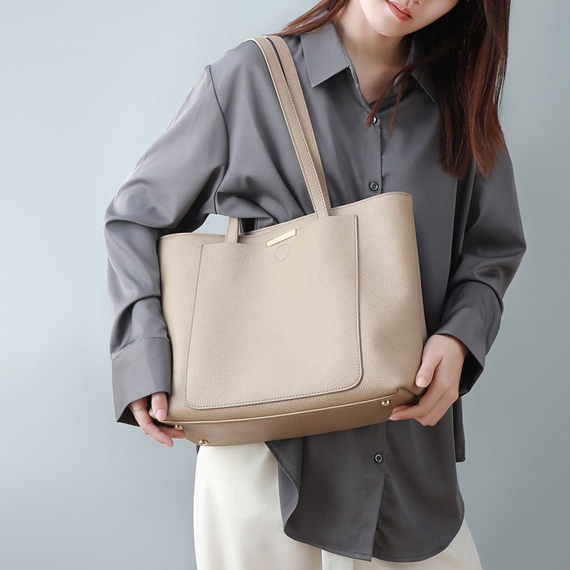 Sac à bandoulière simple de grande capacité en cuir véritable pour femme