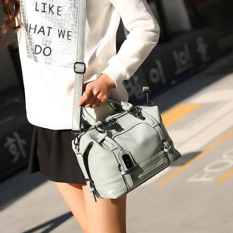 Fashion Casual Women Oil Wax Retro Portable Messenger Bag