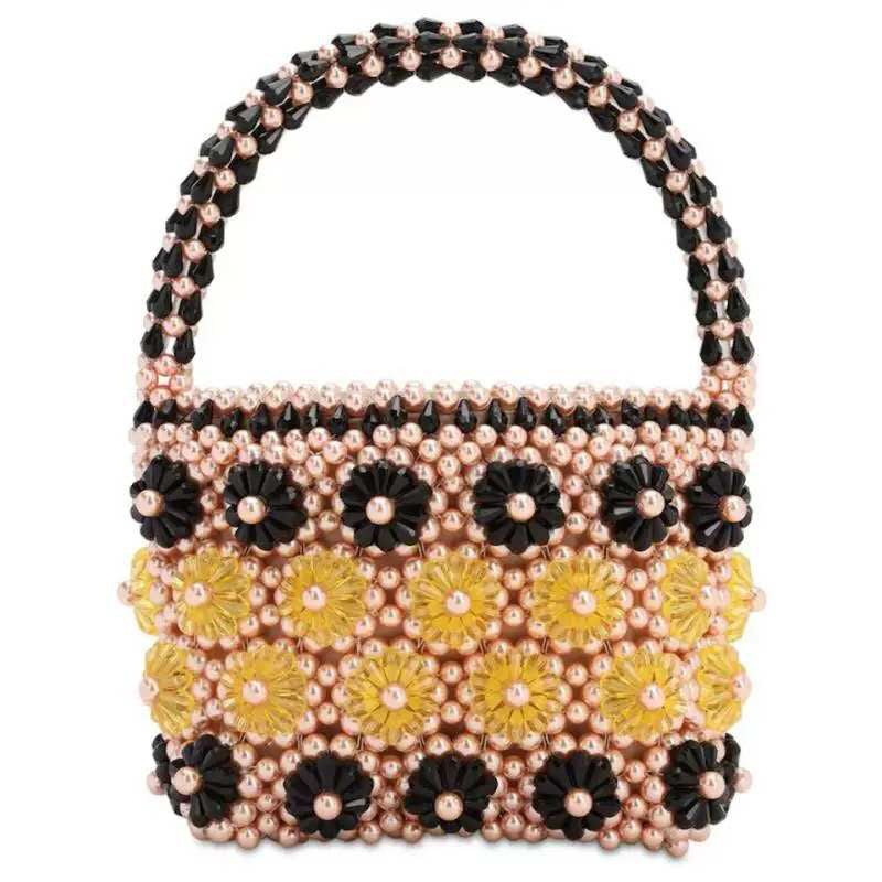 Bolso de mano con perlas y flores de crisantemo