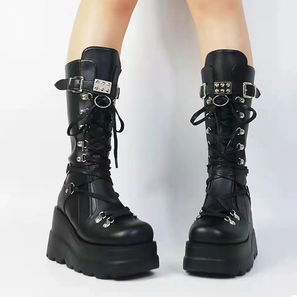 Botas Martin de media caña con cuña estilo punk para mujer