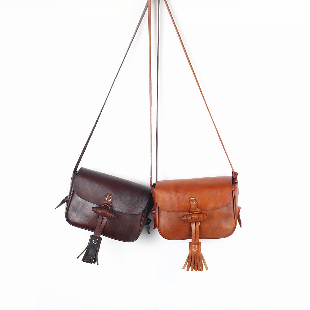 Bolso de cuero pulido a mano estilo retro con borlas para mujer de nuevo estilo