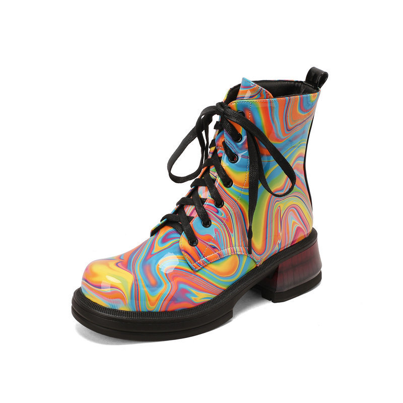 Botas Martin de tacón grueso con punta redonda y charol brillante de color agua, estilo punk, con cordones iridiscentes, para mujer, botas cortas de otoño para mujer, de charol, color degradado, suela gruesa para mujer