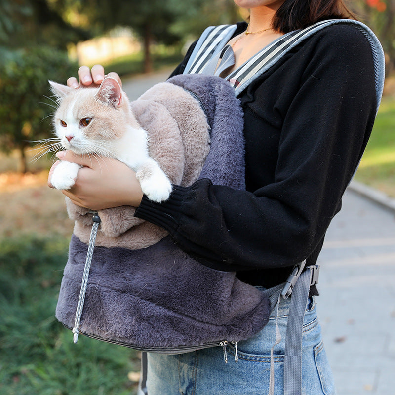 Mochila portátil de peluche para mascotas