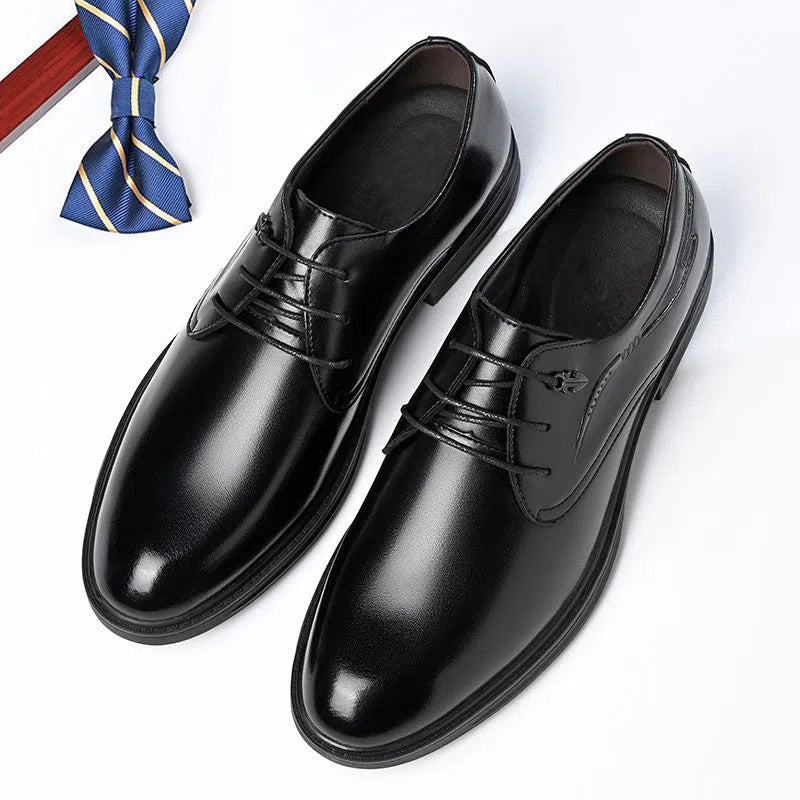 Chaussures d'affaires en cuir pour hommes Chaussures décontractées noires en cuir de vache véritable pour hommes Chaussures de mode coréennes formelles