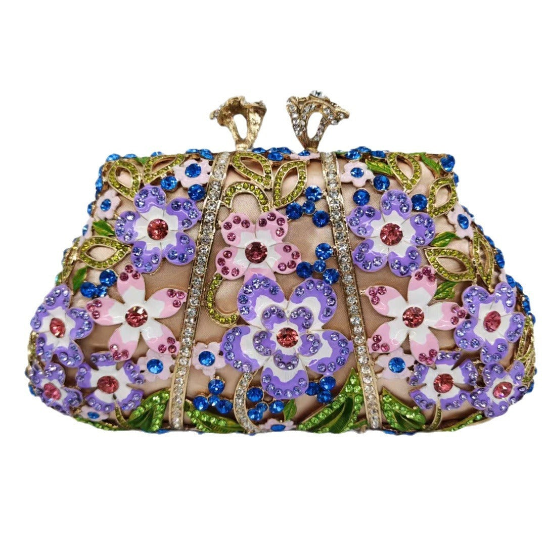 Bolso de noche con flores de color esmaltado y diamantes que gotea aceite