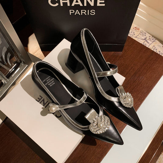 Chaussures à talons hauts en cuir avec boucle et bout pointu et bouche peu profonde, escarpins à talons épais et strass de luxe pour femmes