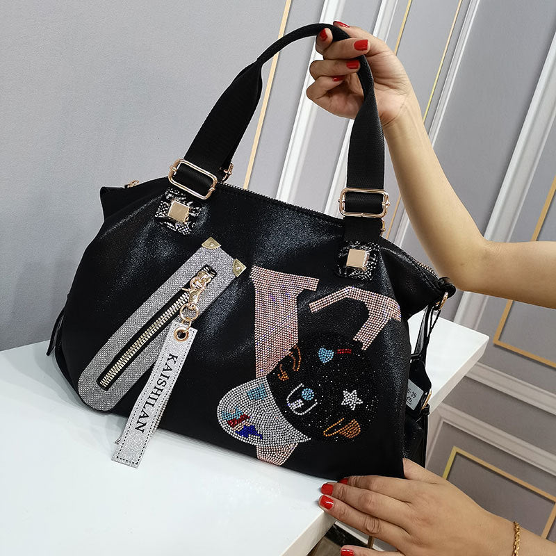 Sac à main léger en cuir souple à clous de diamants, tendance et tendance